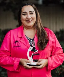 Science educator and entomologist Science educator and entomologist Nazzy Pakpour, a UC Davis alumna, will read from her children's book,