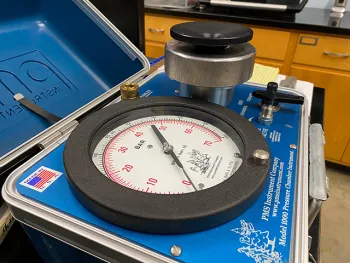 Blue pressure chamber